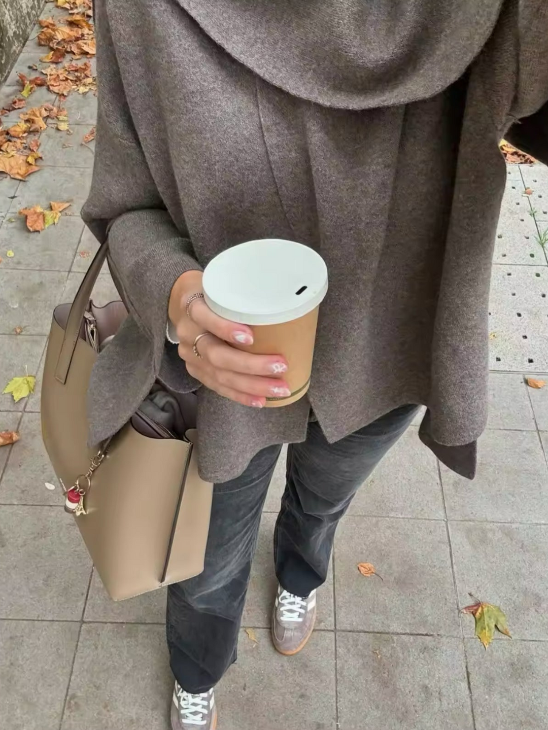 BELLA | SHAWL CAPE